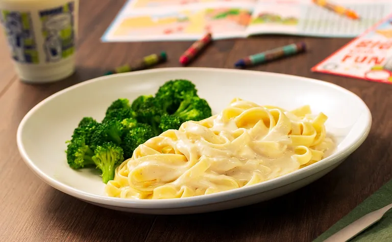 Kids Alfredo Sauce with Choice of Pasta — Pick your favorite pasta with alfredo sauce! Add protein for an additional charge.
