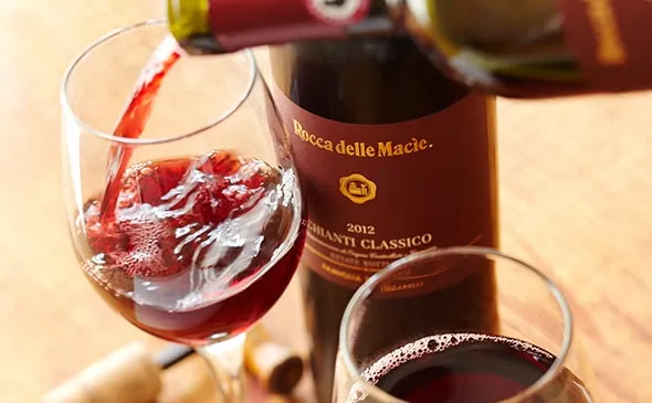 Chianti Classico Rocca delle Macie — Rocca delle Macie Chianti Classico, an Italian wine available from Olive Garden's wine…